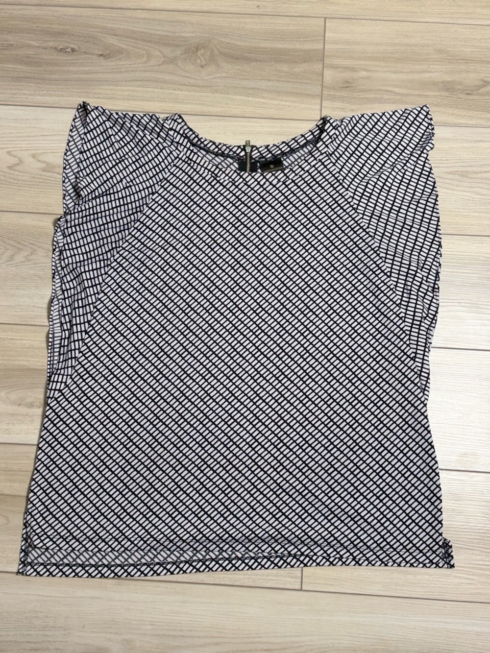 Worthington XL Black White Geometric Flutter Sleeve Blouse - Picture 3 of 7